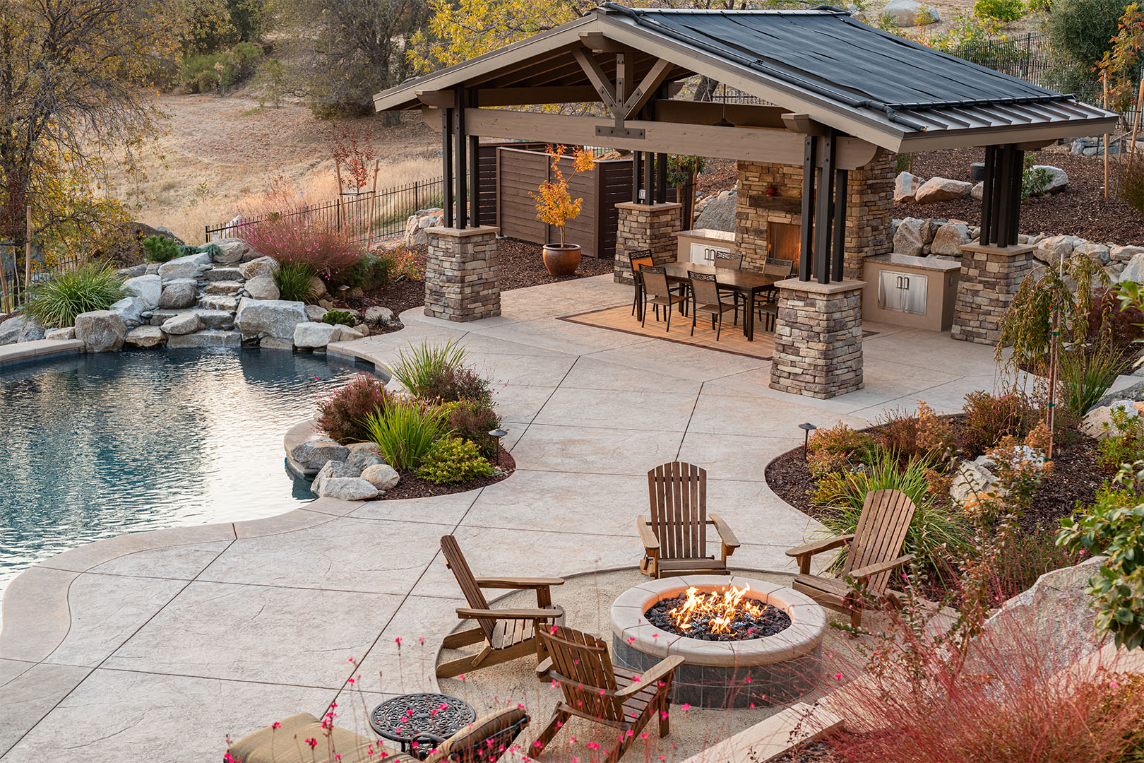 Loomis Outdoor Living and Kitchens